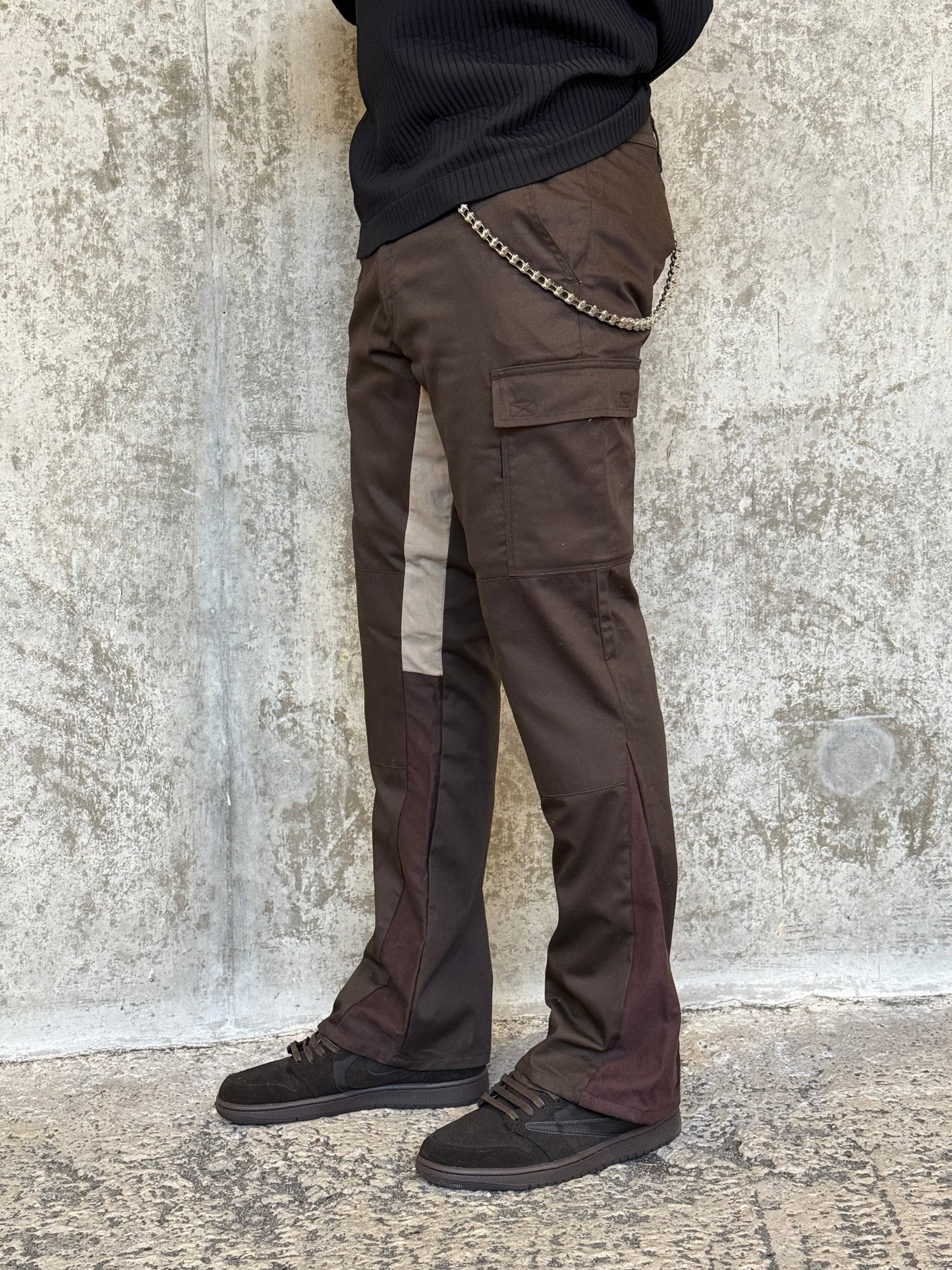 Flare Cargos In Brown