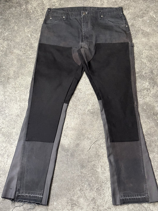 Double Knee Flare Jeans in Black/Grey