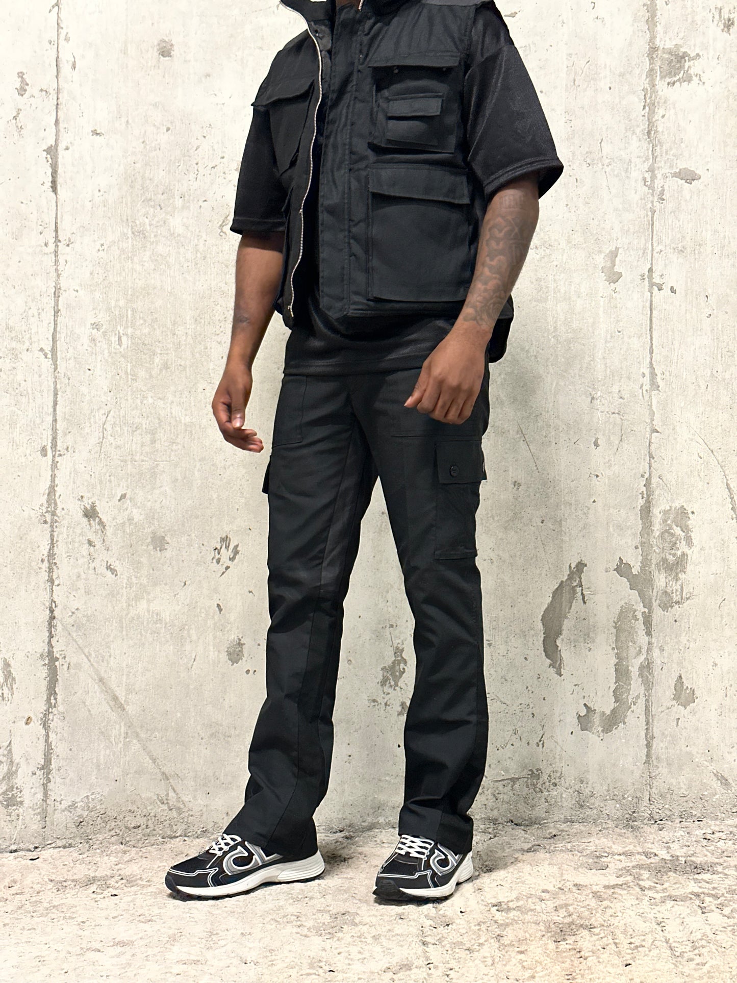 Eighth Avenue | Flare Cargos in Black