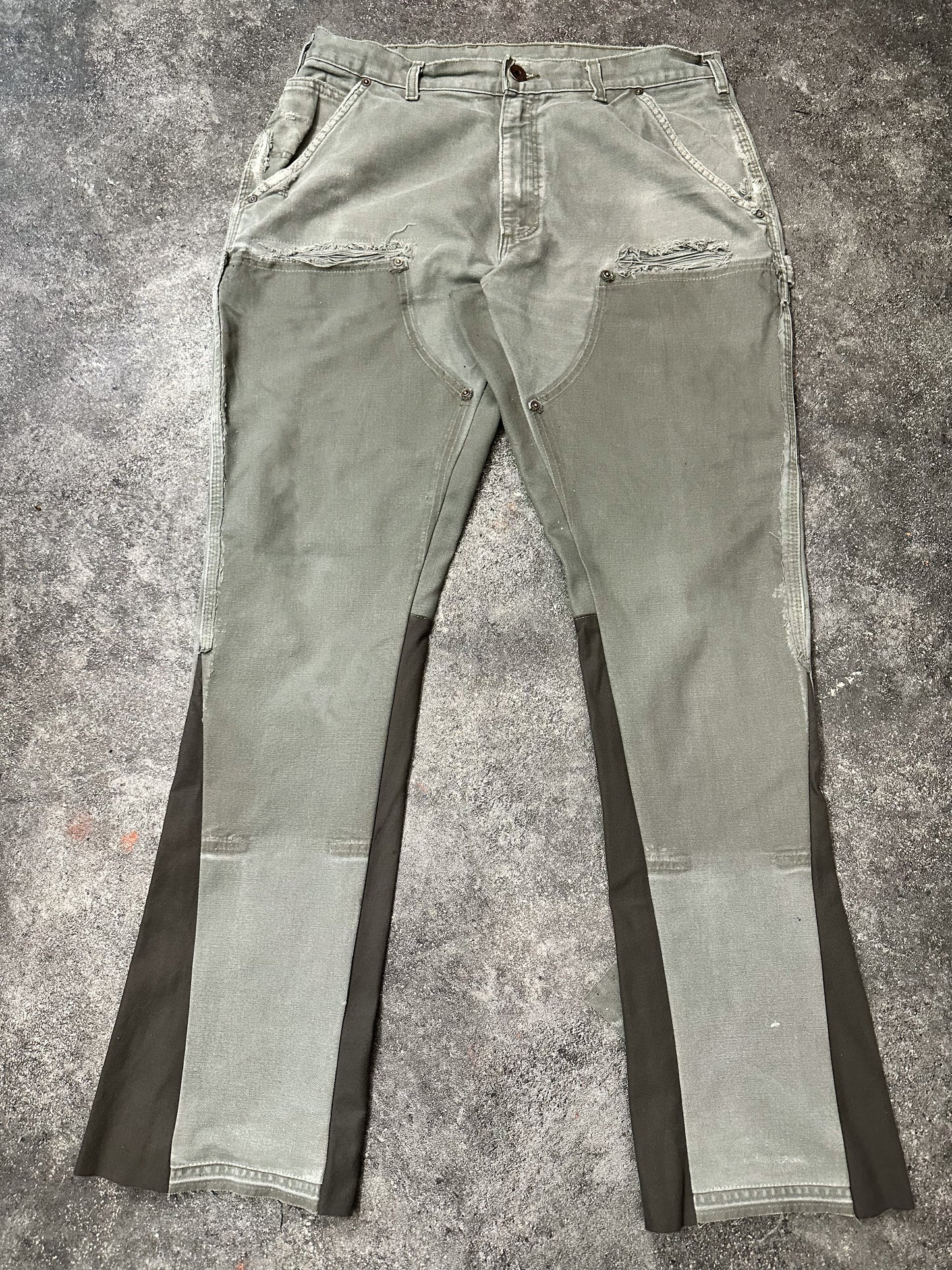 Double Knee Flare Jeans in Khaki/Dark Green